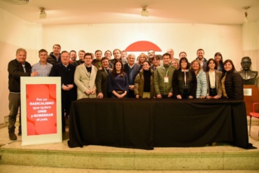 LA INEFICACIA Y LA PELEA DEL GOBIERNO LLEVAN AL ABISMO AL PUEBLO ARGENTINO